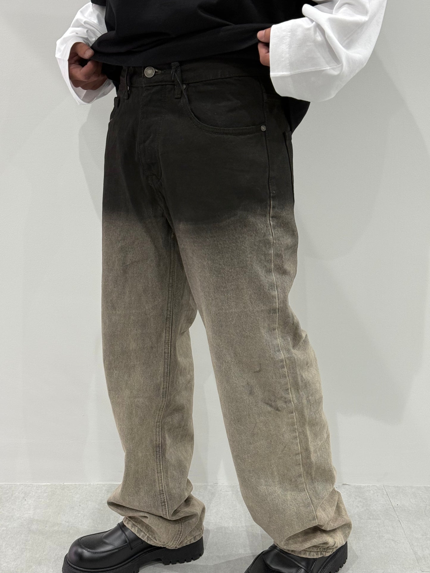 Jeans baggy sfumato sabbiato